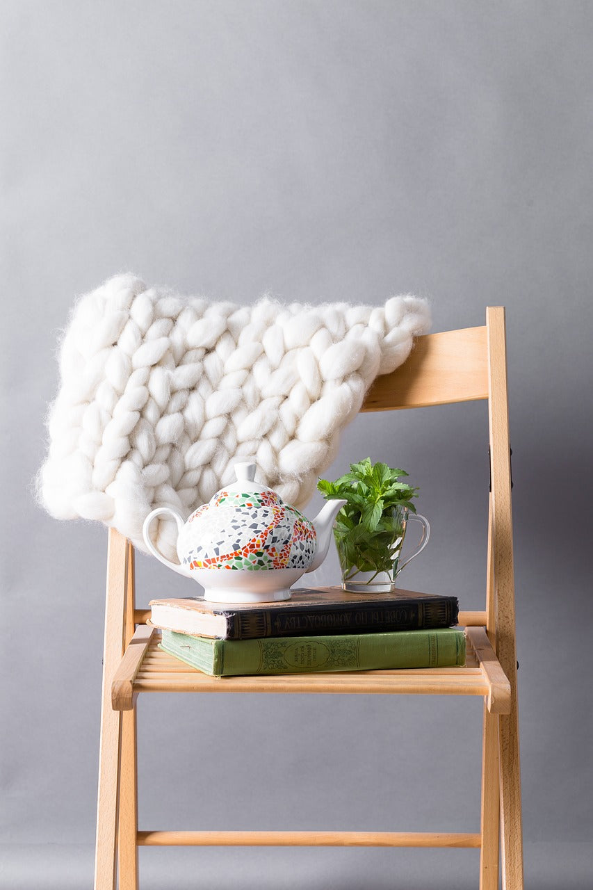 Moderner Klappstuhl, ideal passend zu Klapptischen von Imabelle, perfekt für flexibles und platzsparendes Wohnen